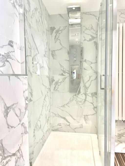 Stunning 1 Bedroom And Double Sofa Bed Near Train Station Southampton Ngoại thất bức ảnh